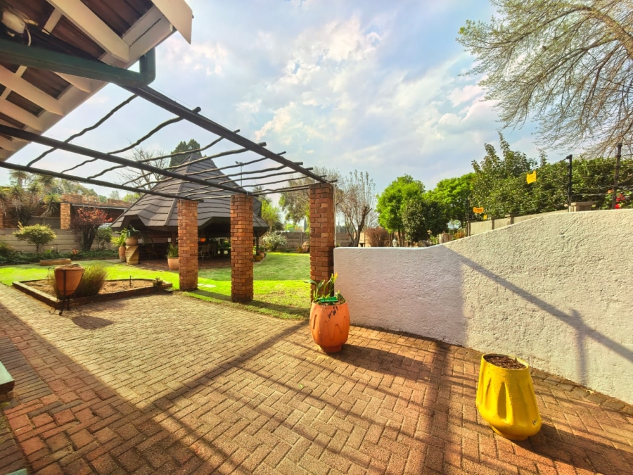 3 Bedroom Property for Sale in Vaalpark Free State